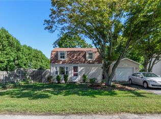 415 Chapmans Ave, Warwick, RI 02886