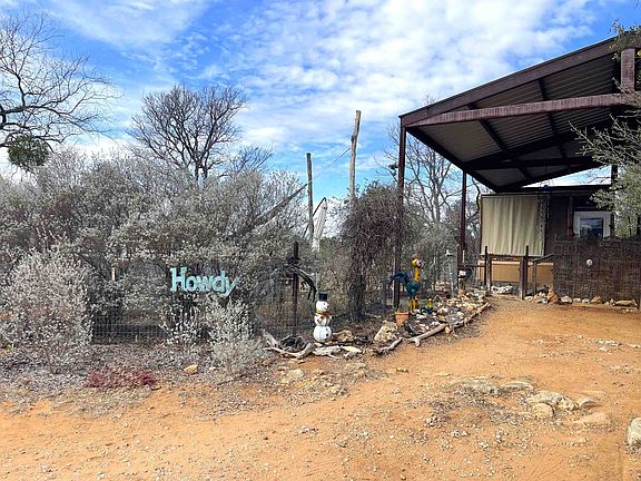 5th image of 323 Thurman Loop