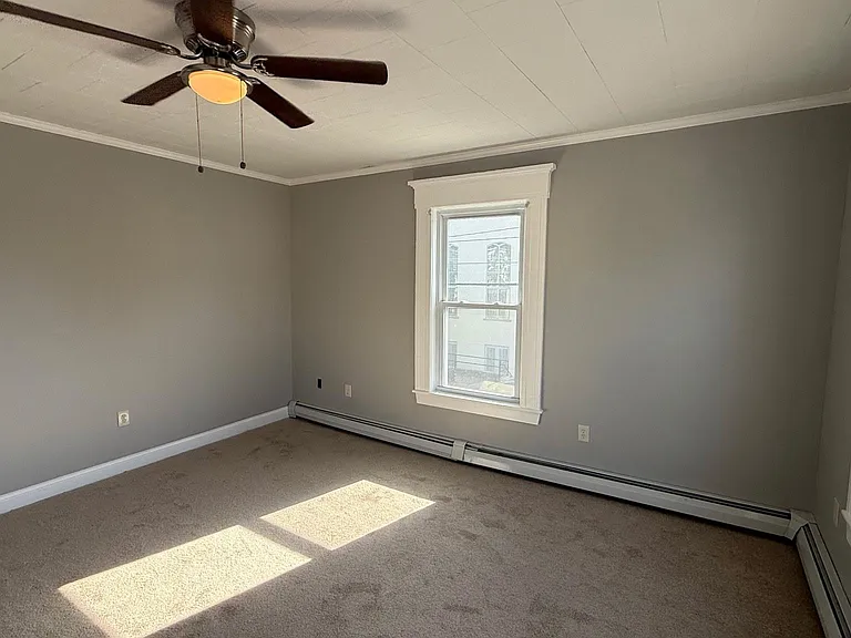 152 Pearl St #2 — Photo 18