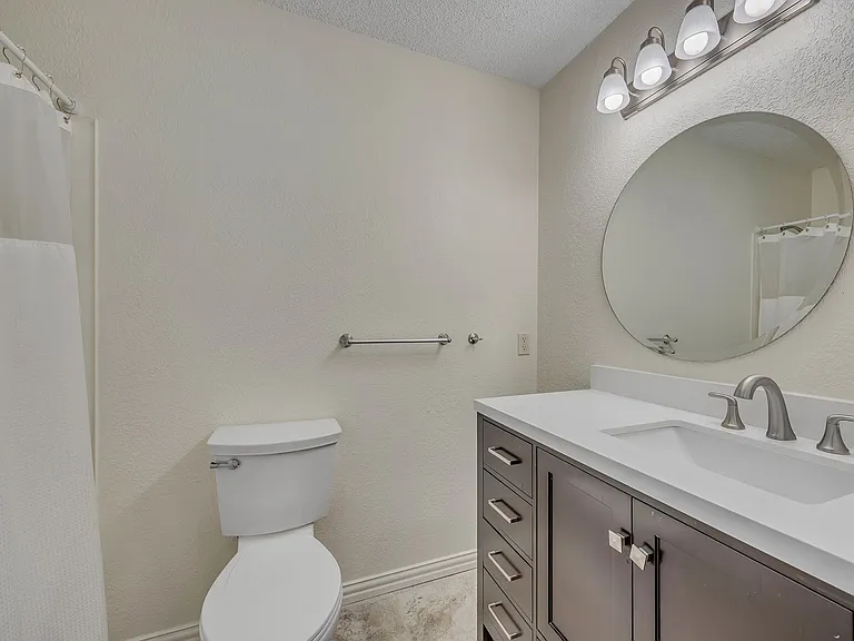 3003 W Slaughter Ln #B — Photo 9