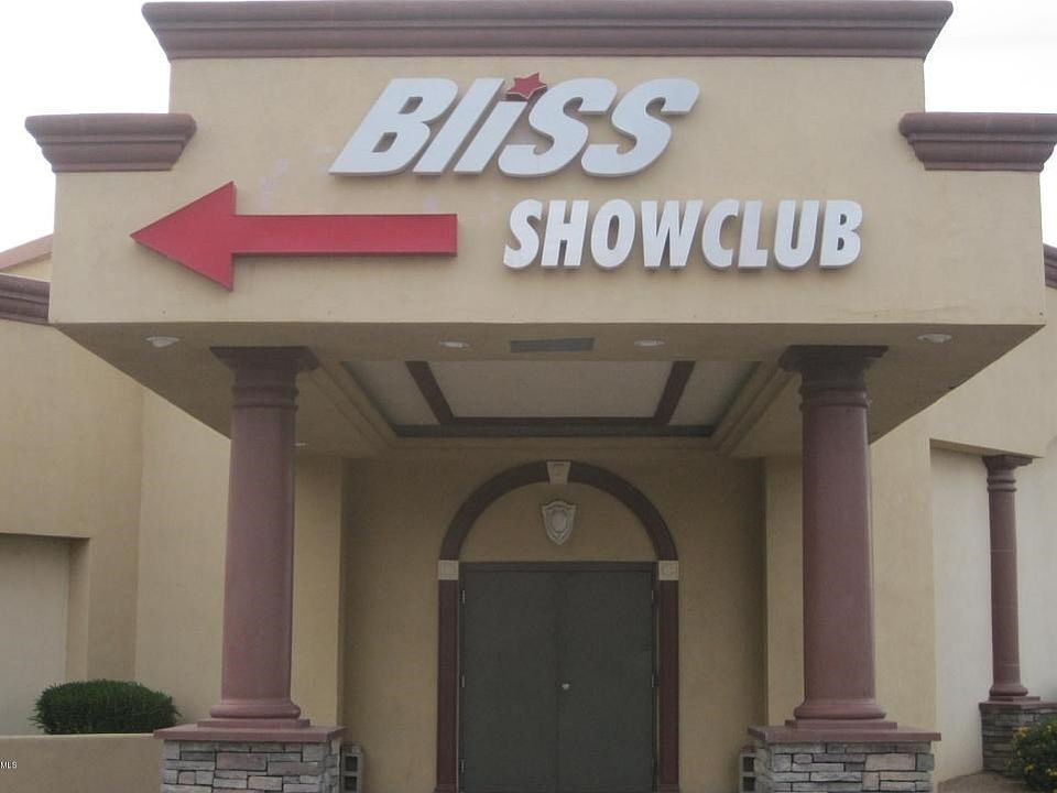 Bliss Showclub Front
