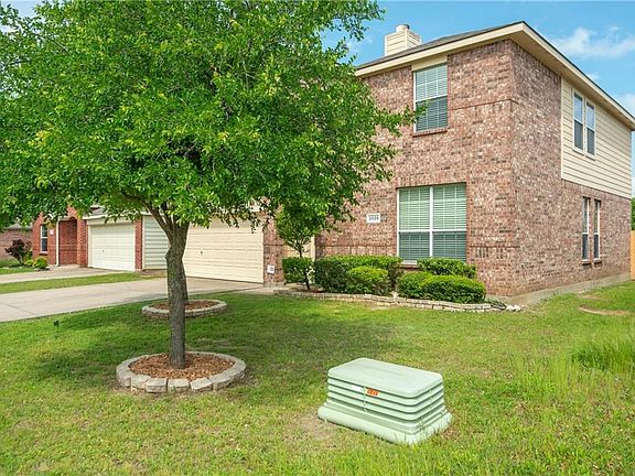 3rd image of 2035 Wildwood Dr