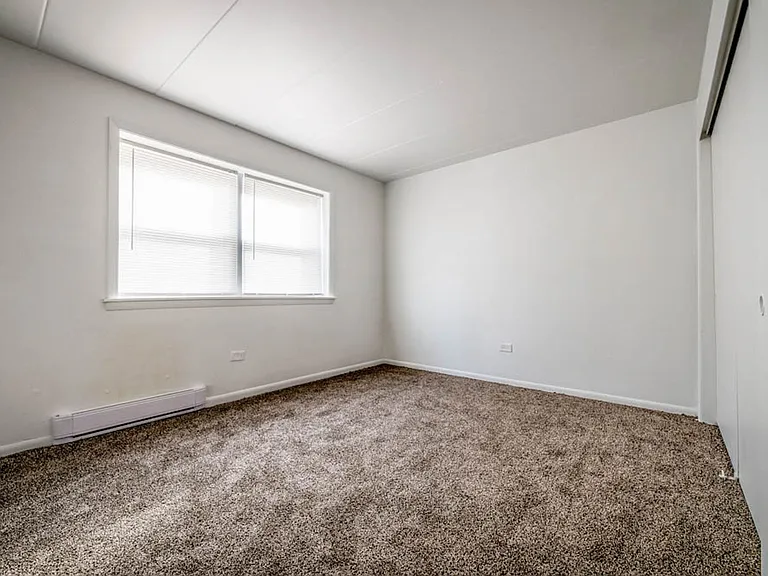 14538 S Cottage Grove — Photo 15