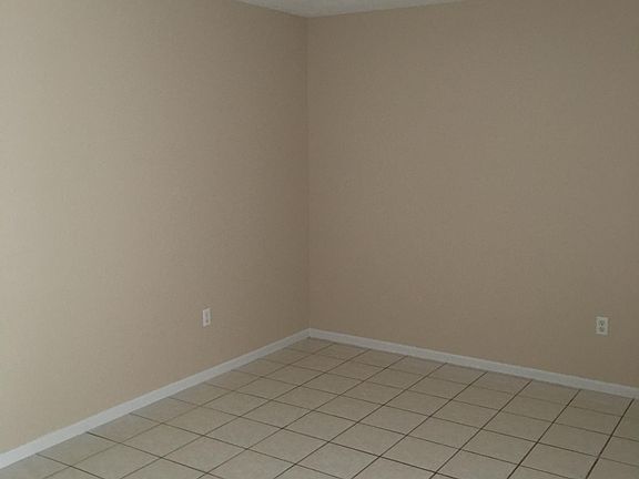 3rd image of 22 Remington Dr APT 3