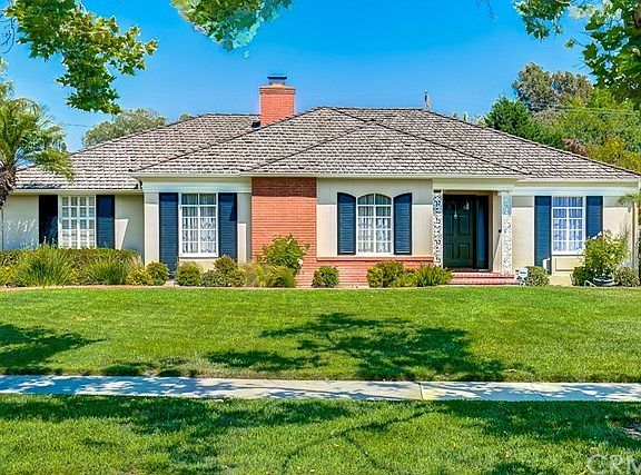 2nd image of 2337 N Olive Ln