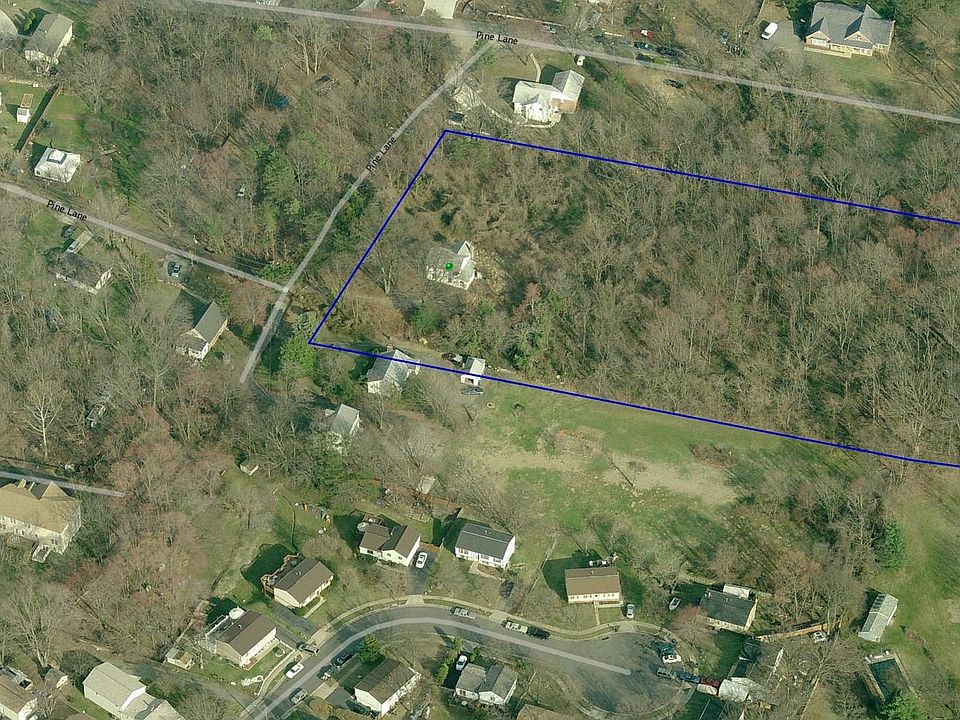 2nd image of 4214 Pine Ln