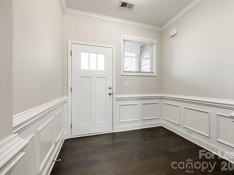 1412 Bramblewood Dr — Photo 4