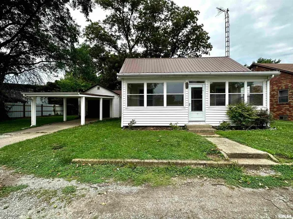 115 N Jarrell St, Ridgway, IL 62979