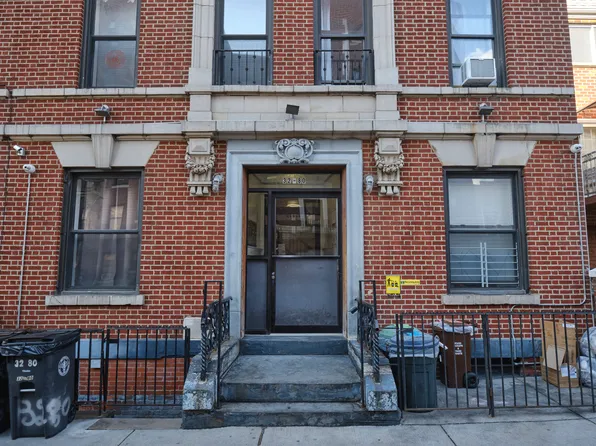 32-80 30th Street image 2 of 22