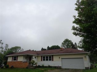 5525 Sebago Dr, Fairview, PA 16415