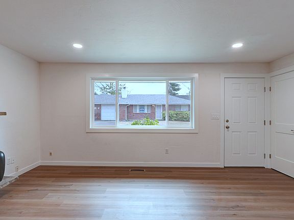 4th image of 5222 108th Street Ct SW #D