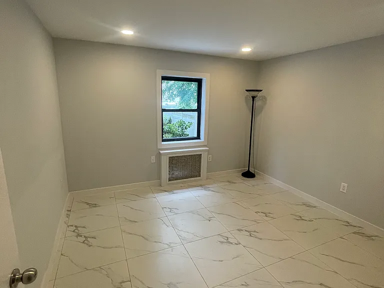 2890 Lafayette Ave #1 — Photo 7