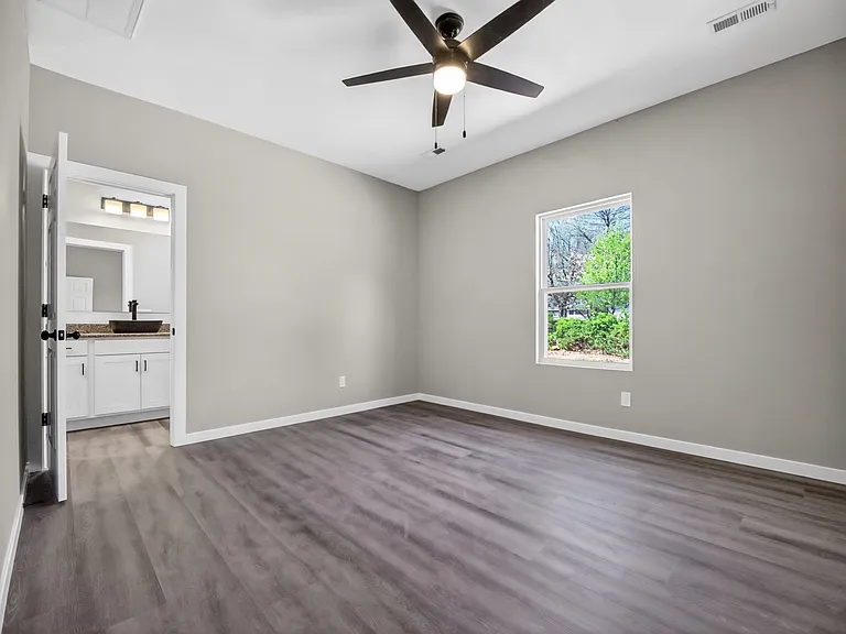 42 Whitley Ln — Photo 31