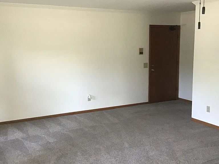 High Point Commons Apartments — Photo 103