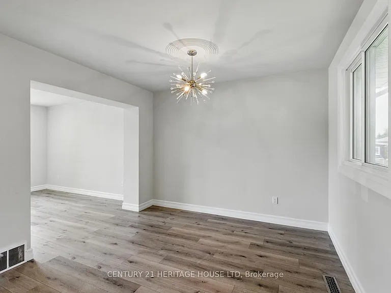57 Vanbuskirk Dr — Photo 11