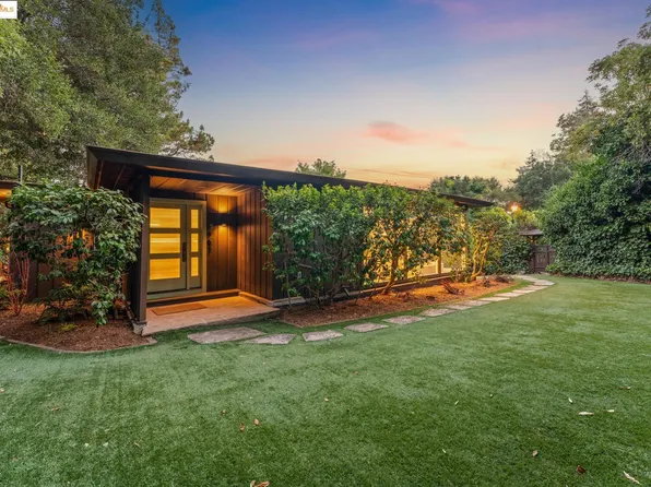 5901 Wood Dr, Oakland, CA 94611