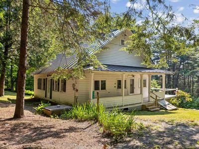 399 Academy Road, Thetford Center, VT, 05075