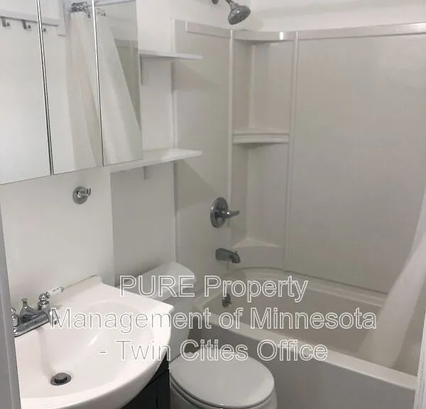 109 Page St W — Photo 6