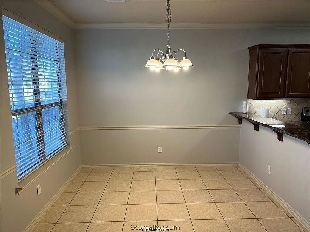 4 bed, 1496 sqft, $1,850 — Photo 3