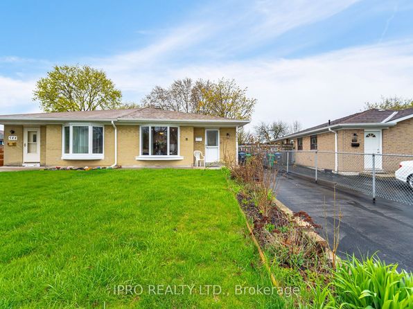 542 Lana Ter, Mississauga, ON L5A 3B3