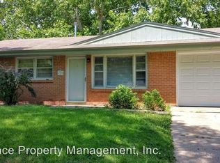 1717 Kenmar Dr, Manhattan, KS 66502
