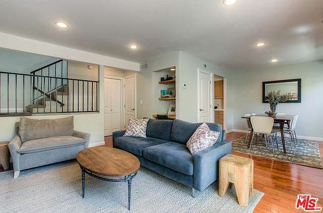 1st image of 11744 Moorpark St APT U