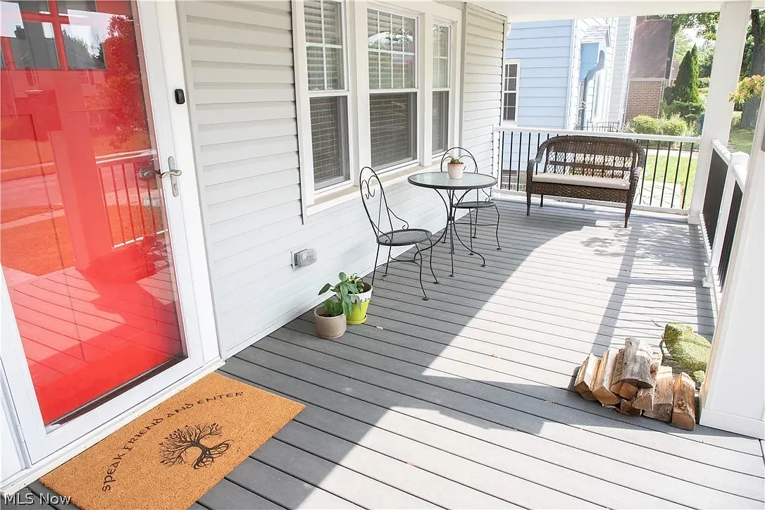 4 bed, 1802 sqft, $2,000 — Photo 2