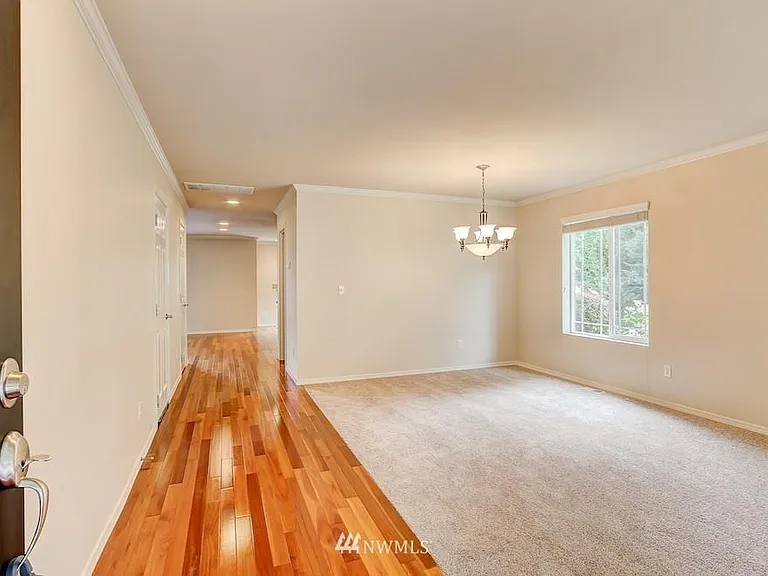 8819 230th Way NE — Photo 2