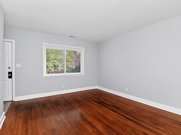 5th image of 1513 Pecan Ave