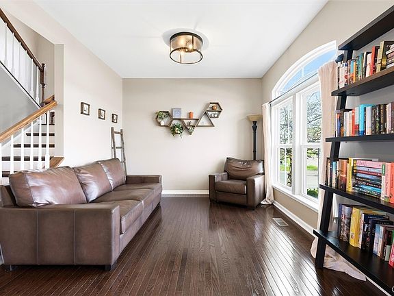 4th image of 4442 Pace Ln
