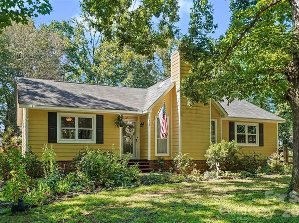 1419 Parkside Dr, Monroe, NC 28110