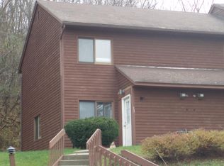 121 Village Heights Rd APT 20, Hinesburg, VT 05461