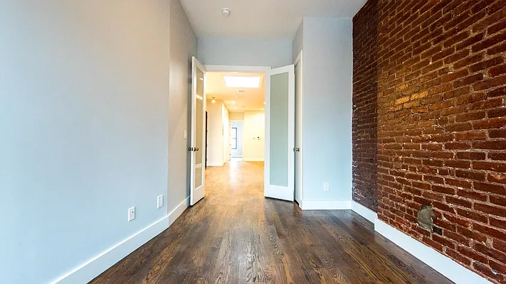 Rented by Nooklyn NYC LLC | media 12