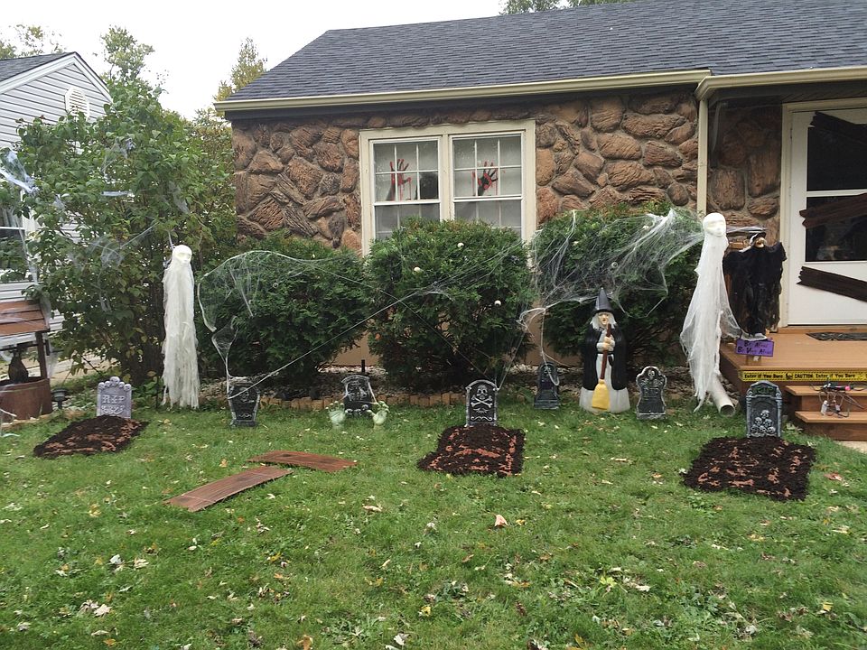 2nd image of 15039 Springfield Ave