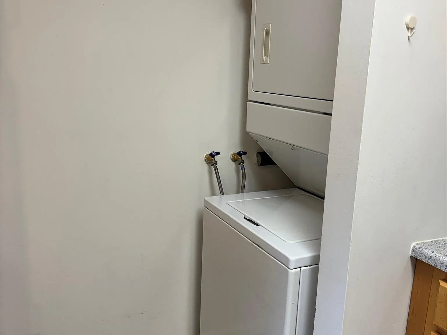 1 bed, 1.0 bath, 850 sqft, $2,150 — Photo 4