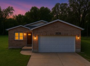 3535 W 137th St, Robbins, IL 60472