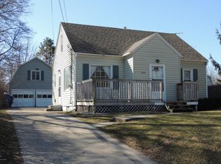 3320 30th St SW, Grandville, MI
