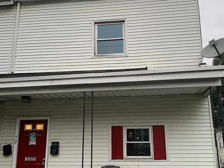 1325 Washington St #2 — Photo 2