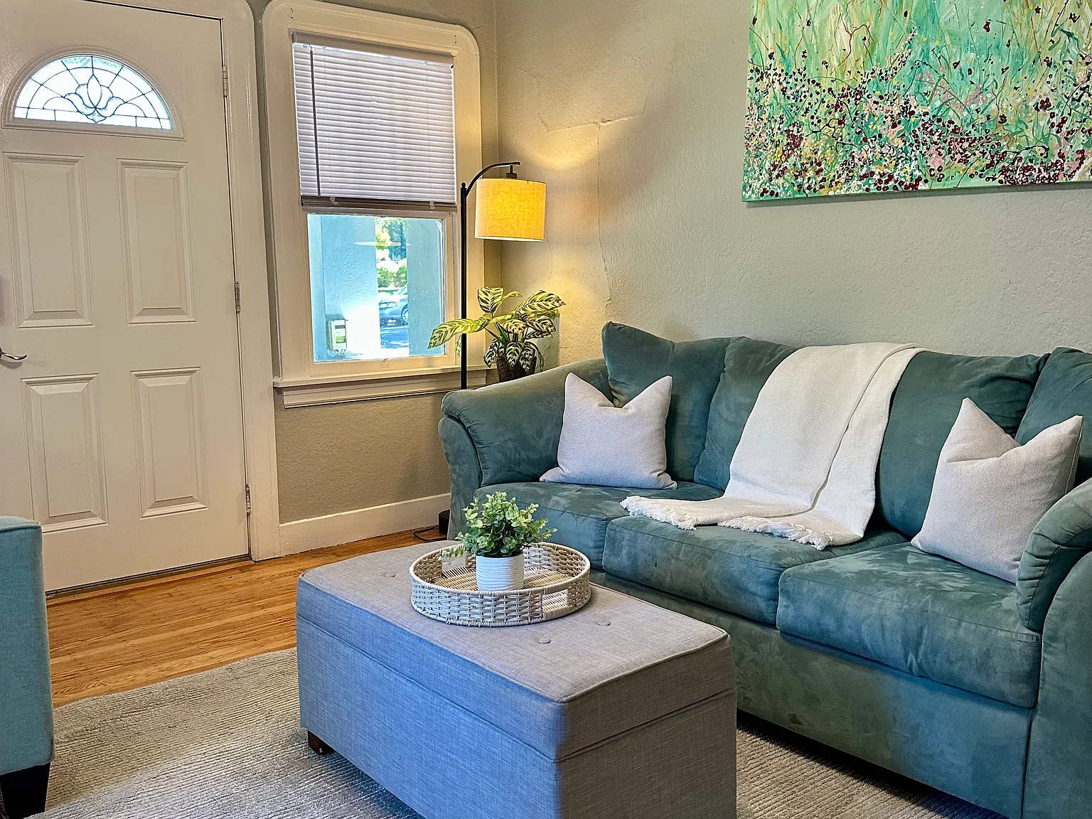2 bed, 702 sqft, $2,850 — Photo 4