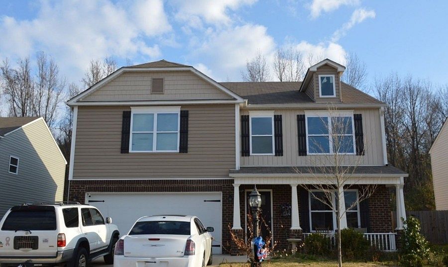 1st image of 2219 Summer Haven Ln