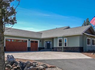 9320 Pipit Ct, Klamath Falls, OR 97601