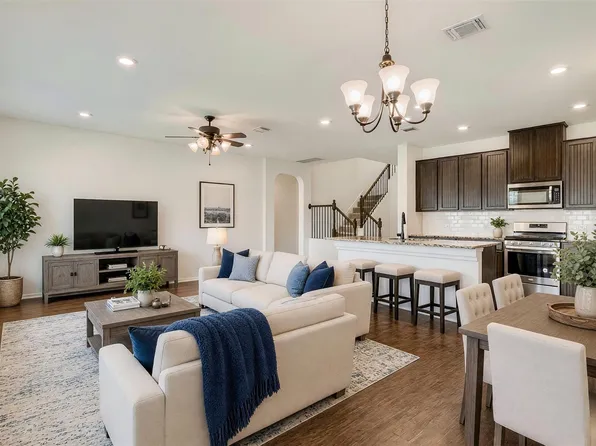 104 Kavanaugh St, Georgetown, TX 78628