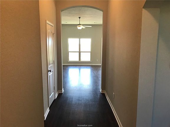 4th image of 7409 Masters Dr