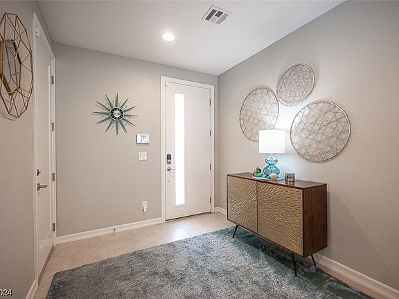 3rd image of 5441 Kamilla Raen St