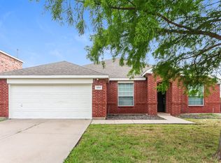 1203 Hampton Dr, Forney, TX 75126