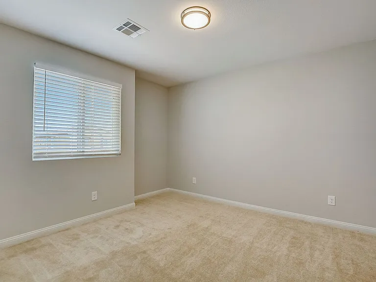 10643 Enridge Ave — Photo 32