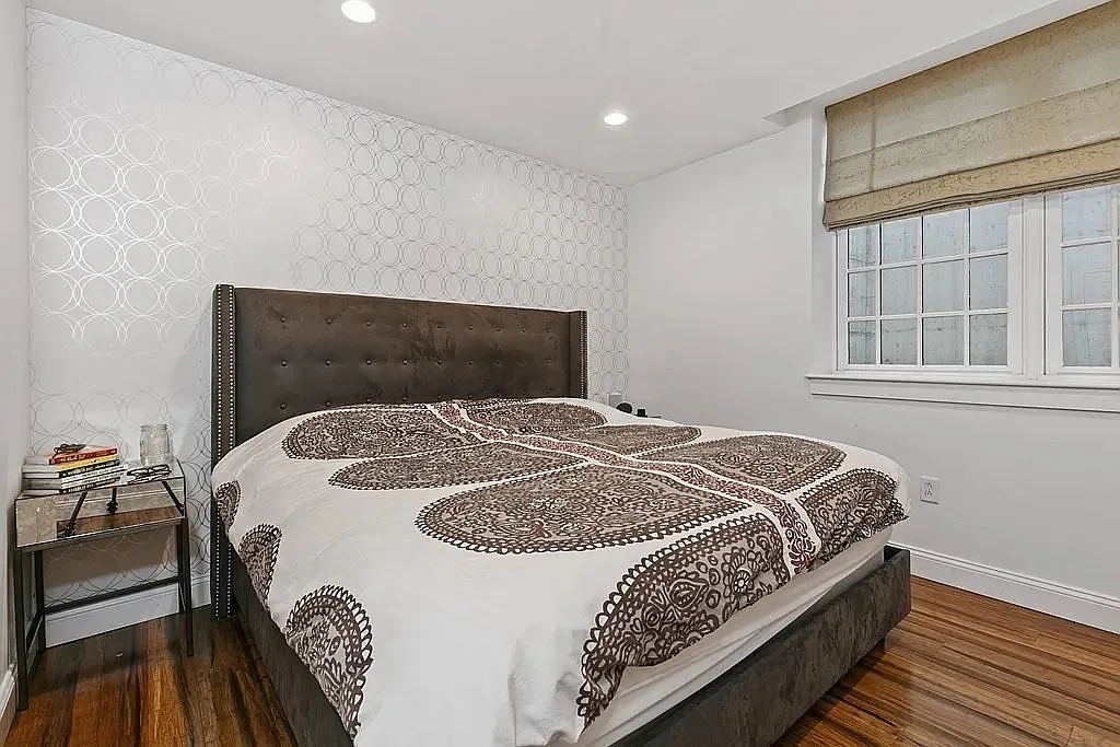 2 bed, 2.5 bath, 1502 sqft, $4,725 — Photo 4