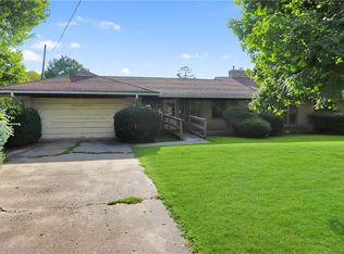 316 S 6th St, Mattoon, IL 61938