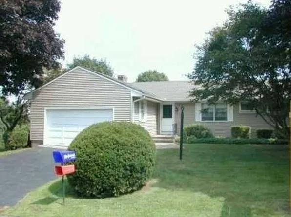 12 Valley Heights Drive, Middlefield, CT 06455