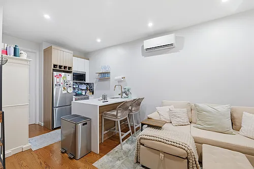 335 5th St #1 Photo 1